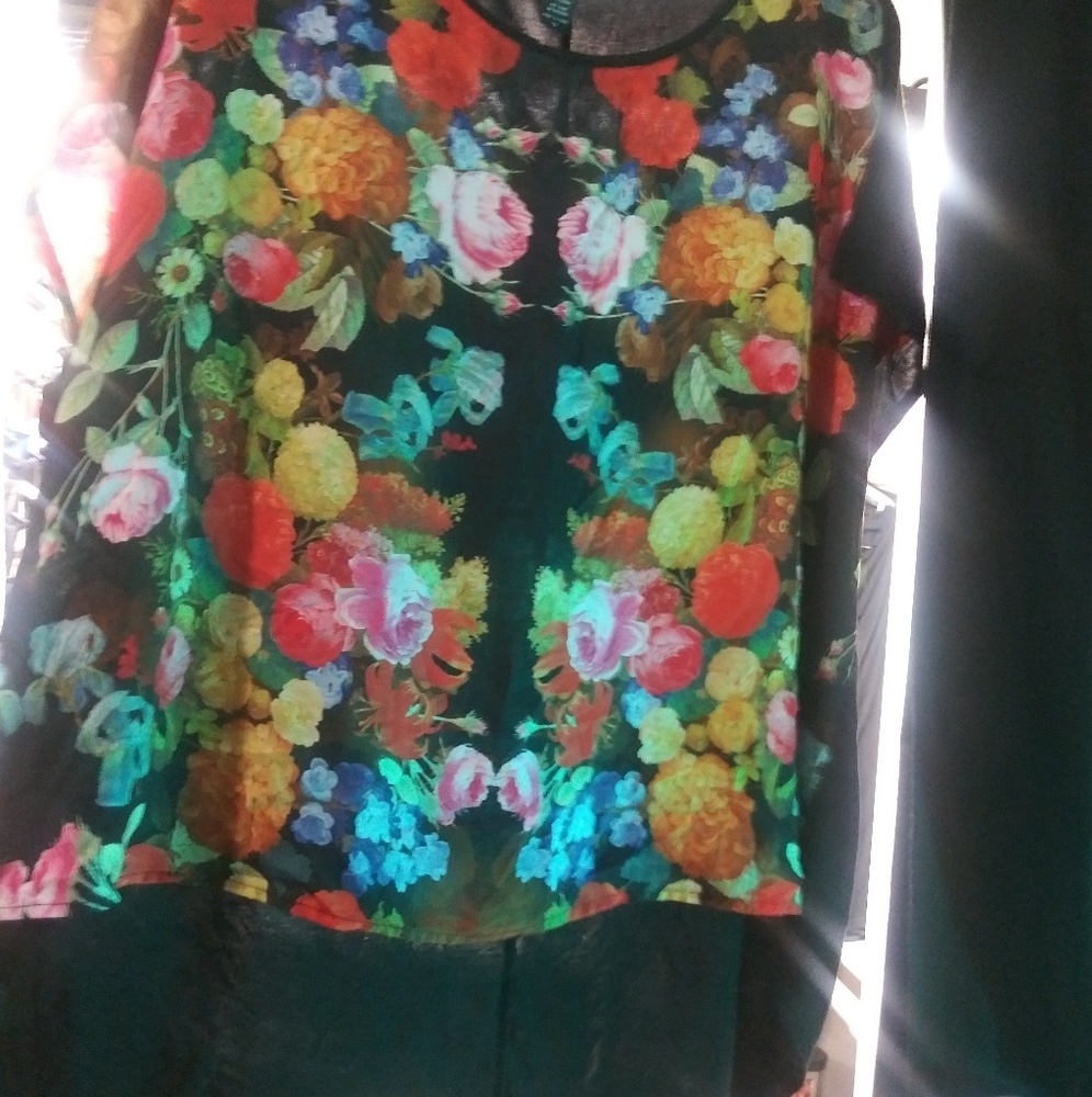 Torrid top
